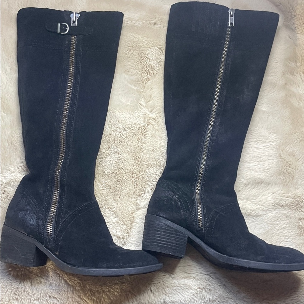 Black Knee-High Boots with Zipper
